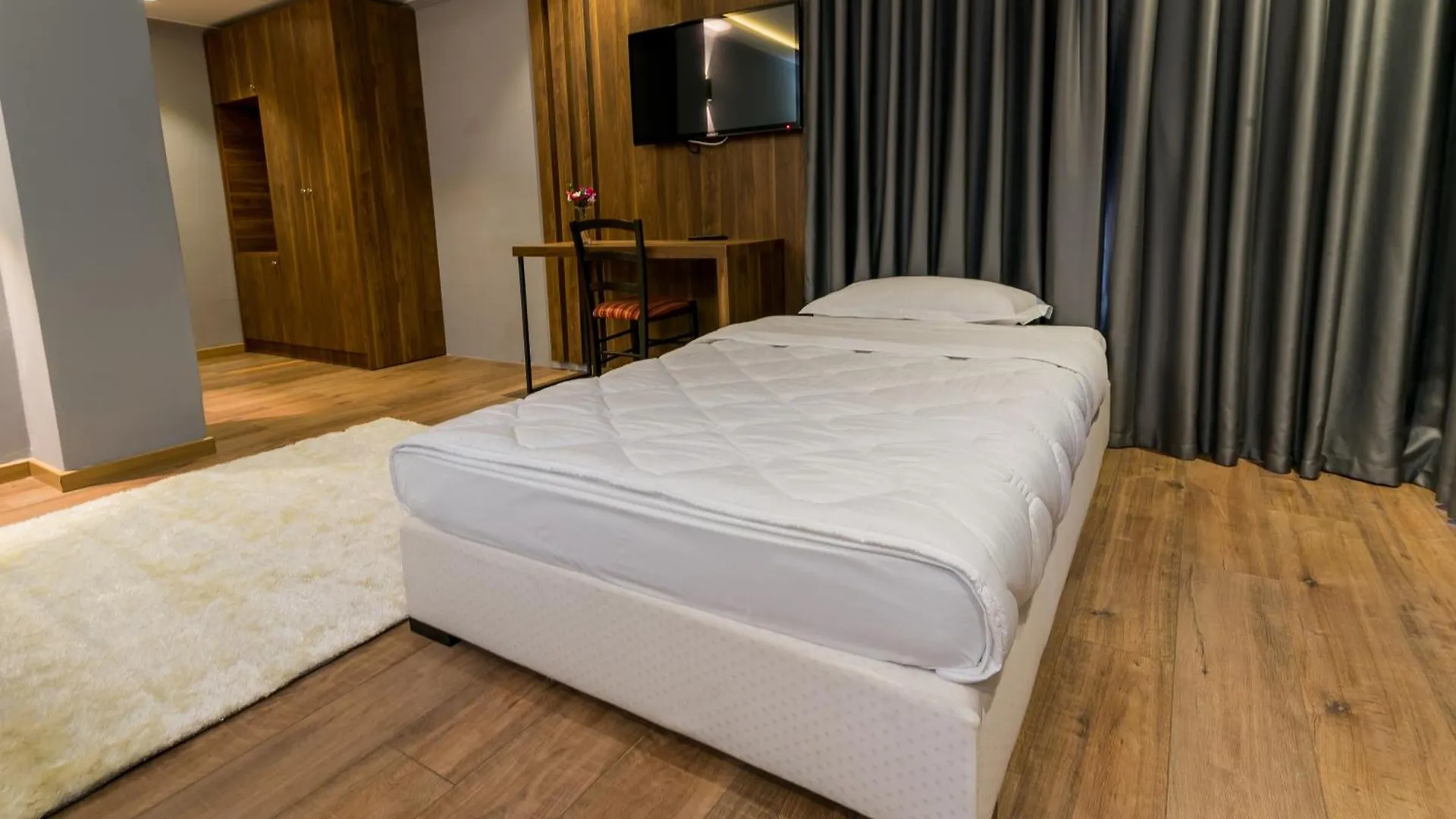 Deluxe & Executive Spa By Rafaelo Shëngjin Hotel
