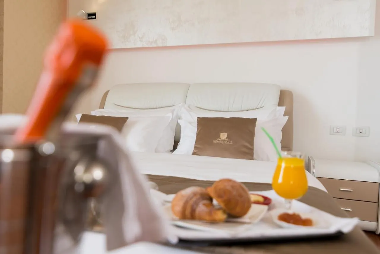 Deluxe & Executive Spa By Rafaelo Shengjin Hotel